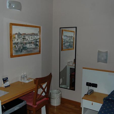 Albergo Ristorante Sant'Eustorgio Arcore Habitación foto